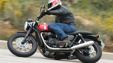Triumph Street Twin review - corner