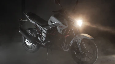Lexmoto Venom review - headlight
