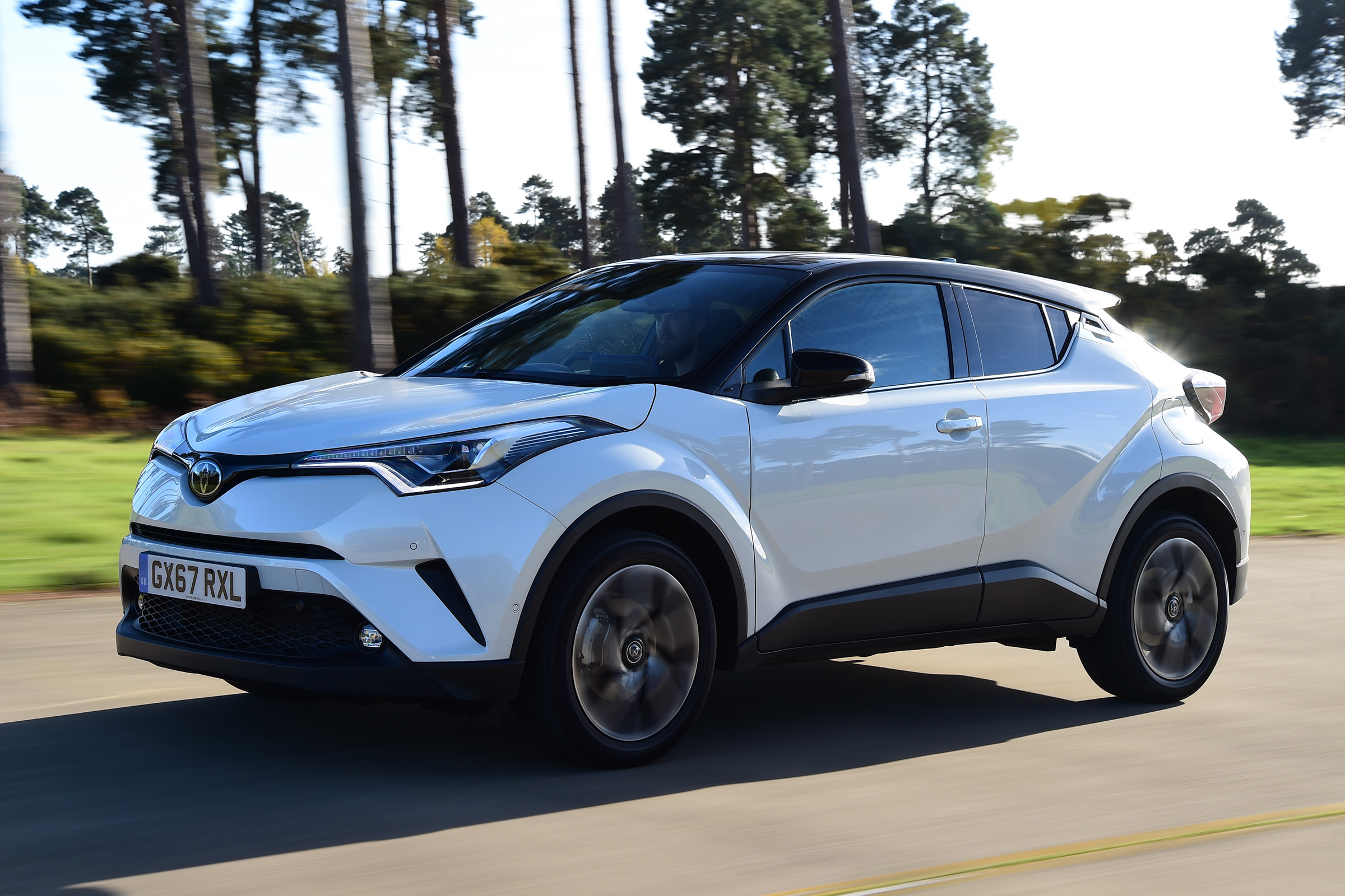 Toyota C-HR - front