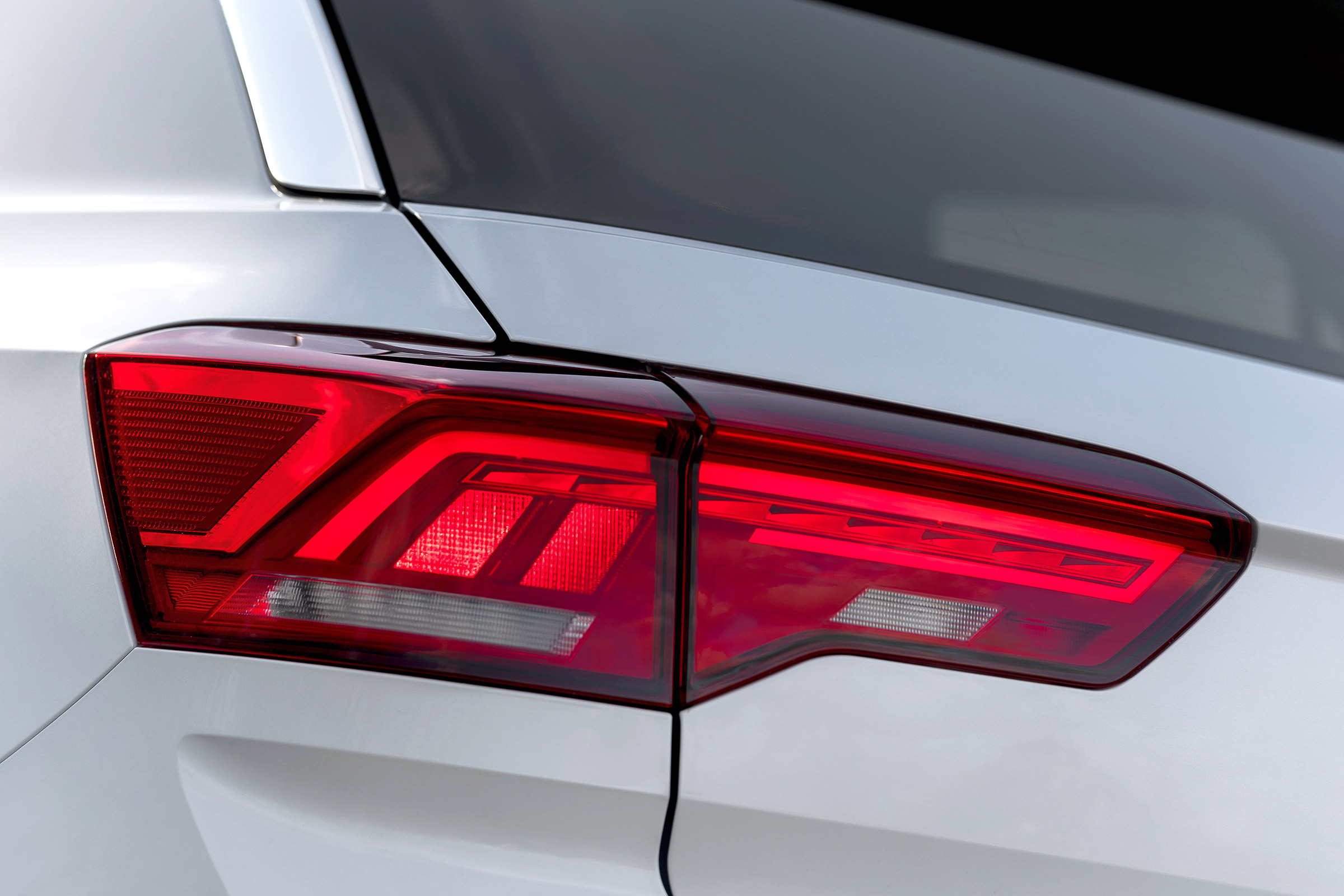 Volkswagen T-Roc - rear light
