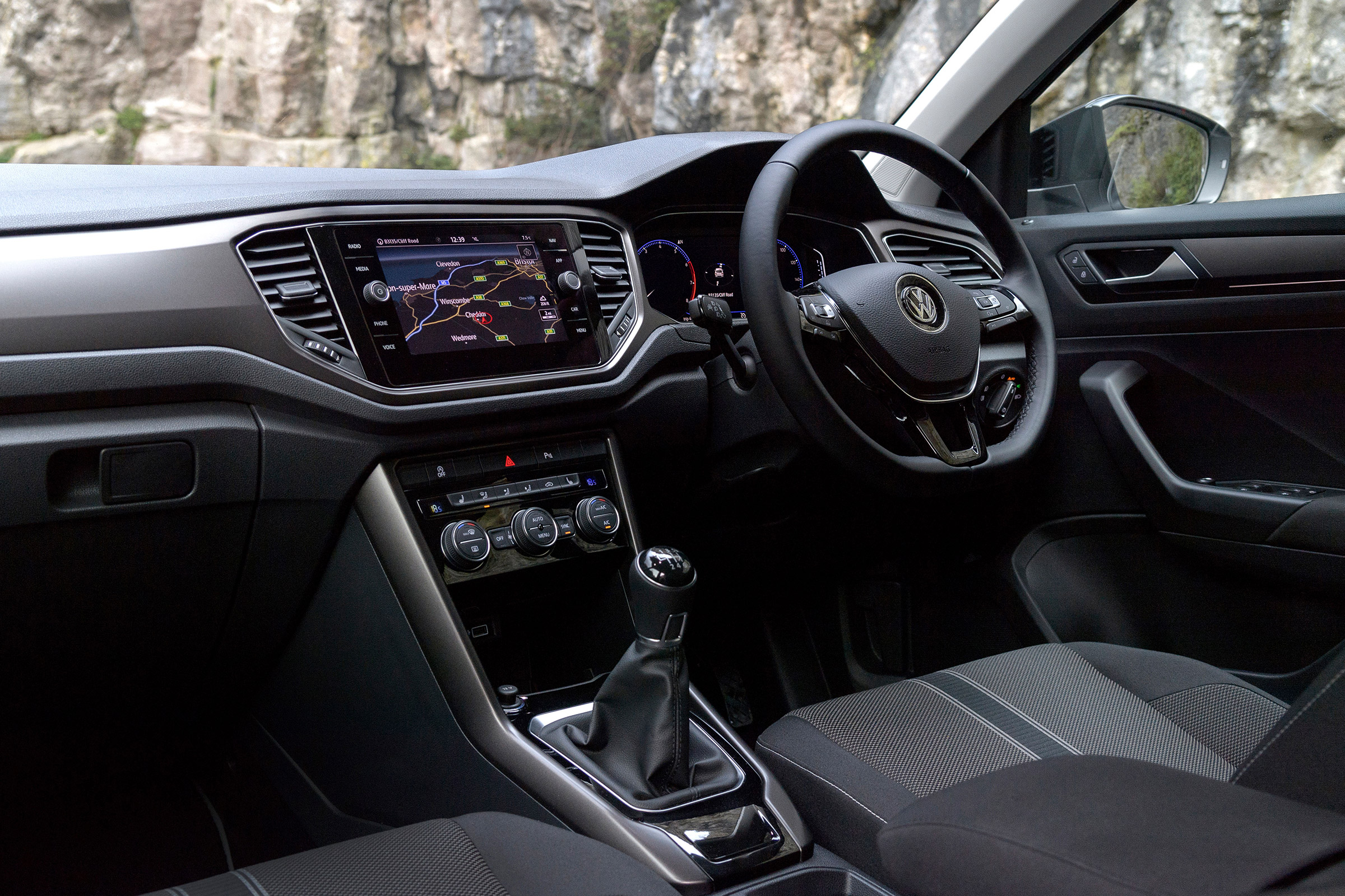 Volkswagen T-Roc - cabin
