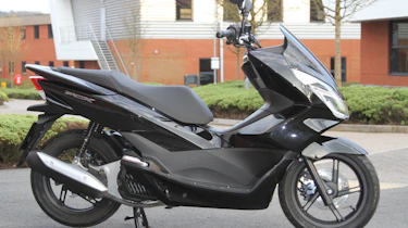 Honda PCX 125 review - black side profile
