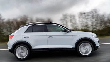 Volkswagen T-Roc - side
