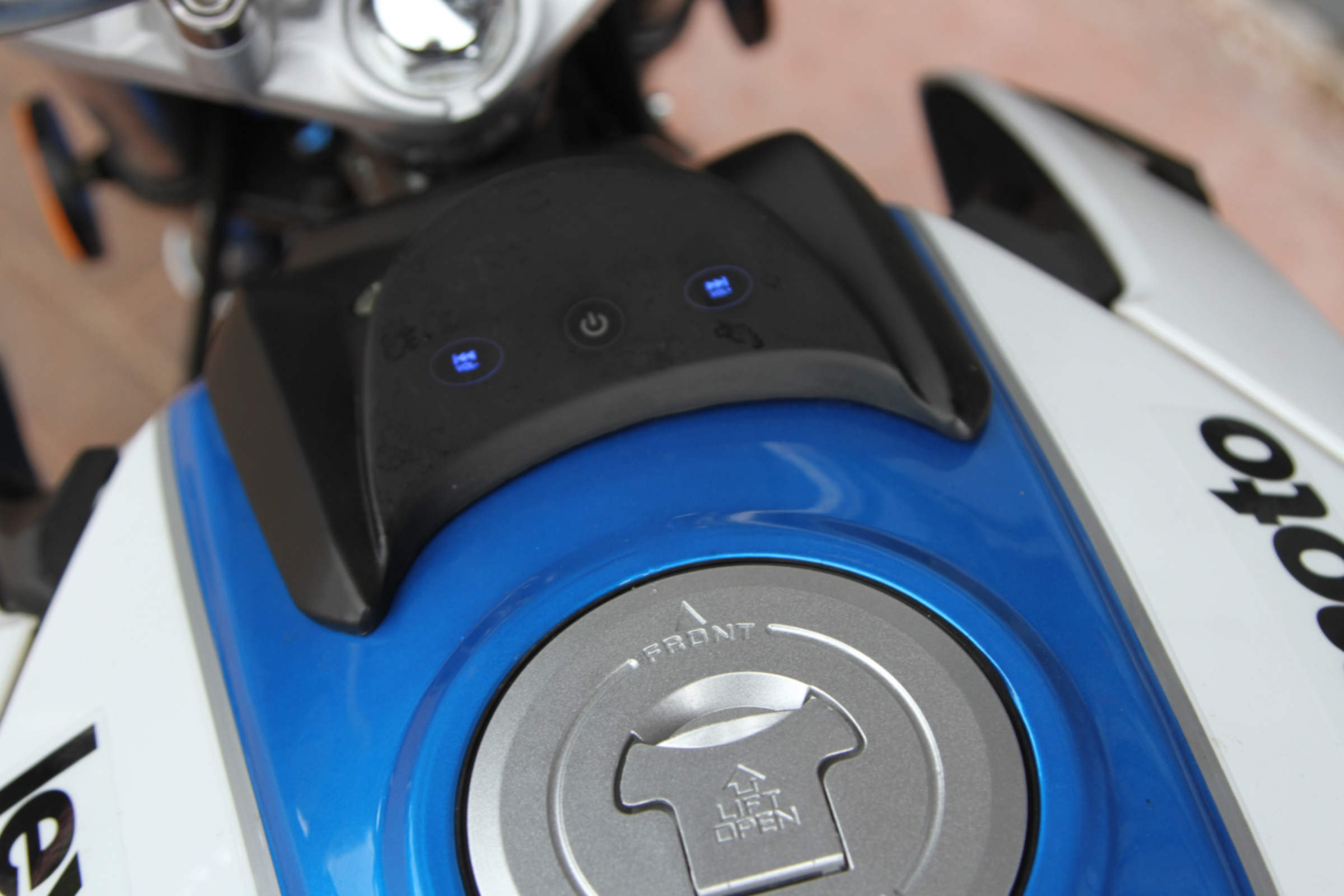Lexmoto Venom review - fuel filler cap
