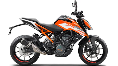 KTM Duke 125 review - right side