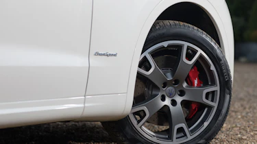 Maserati Levante S - wheel