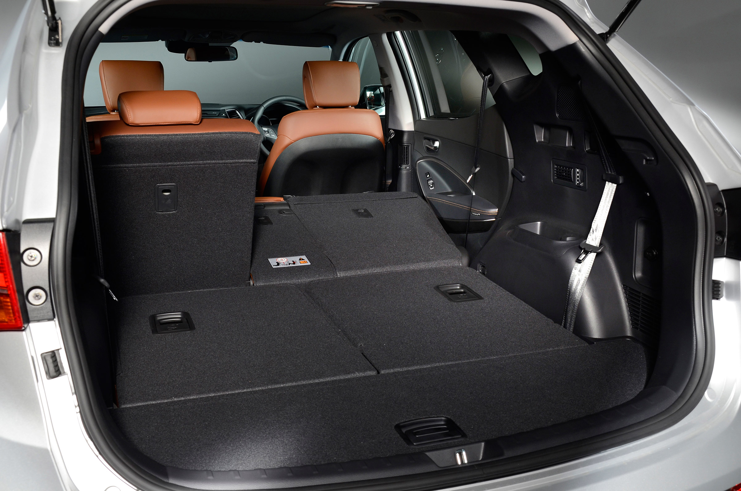 Used Hyundai Santa Fe - boot seats down