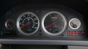 Used Volvo XC90 - dials
