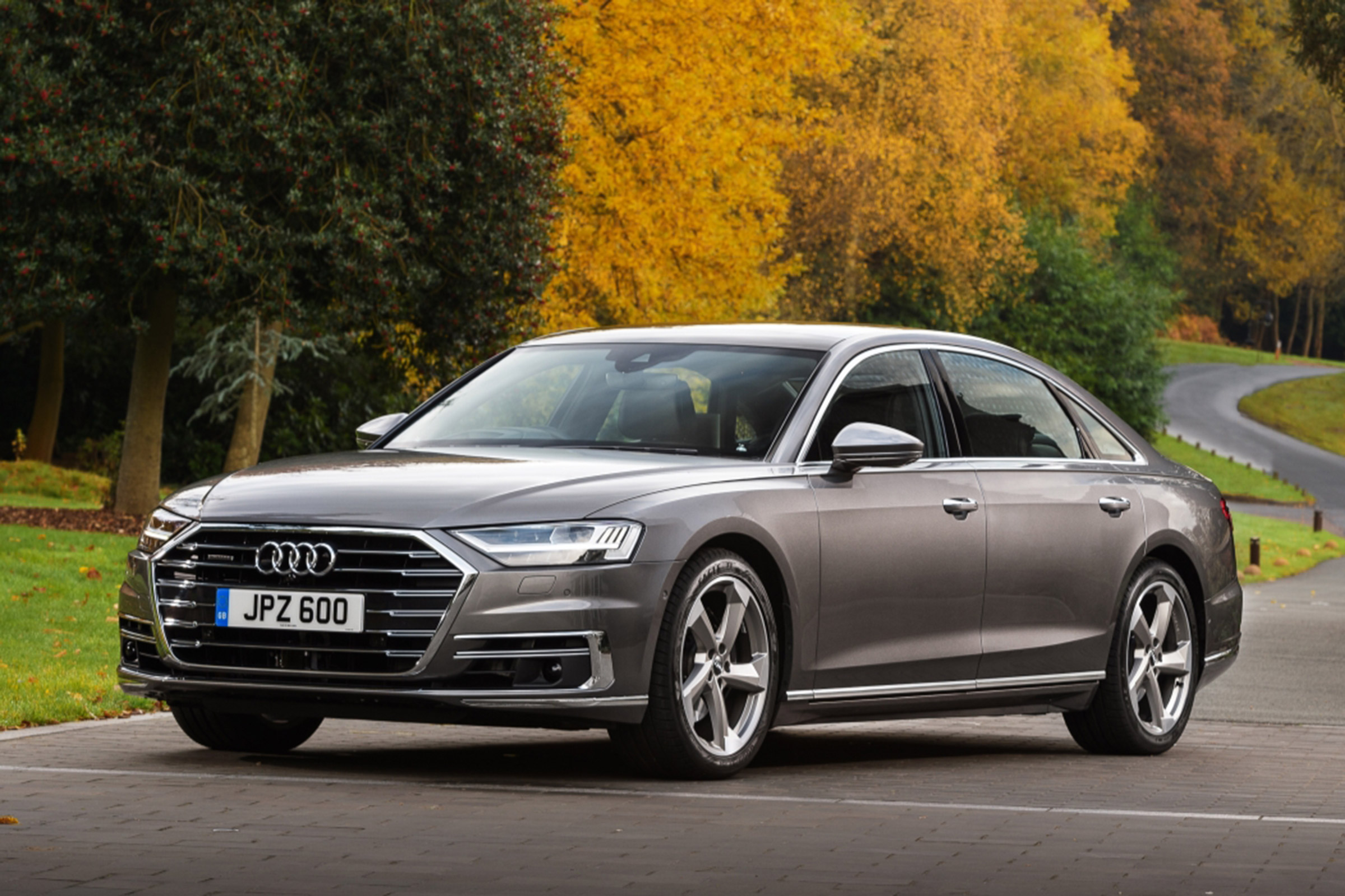Audi A8 - front static