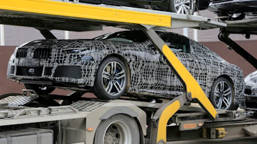 BMW 8 Series - spy shot transporter