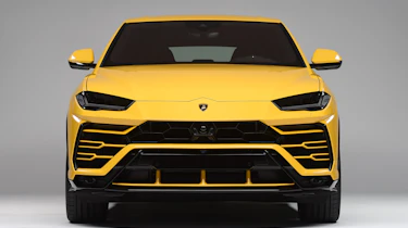 Lamborghini Urus - studio full front