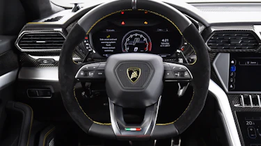 Lamborghini Urus - studio steering wheel