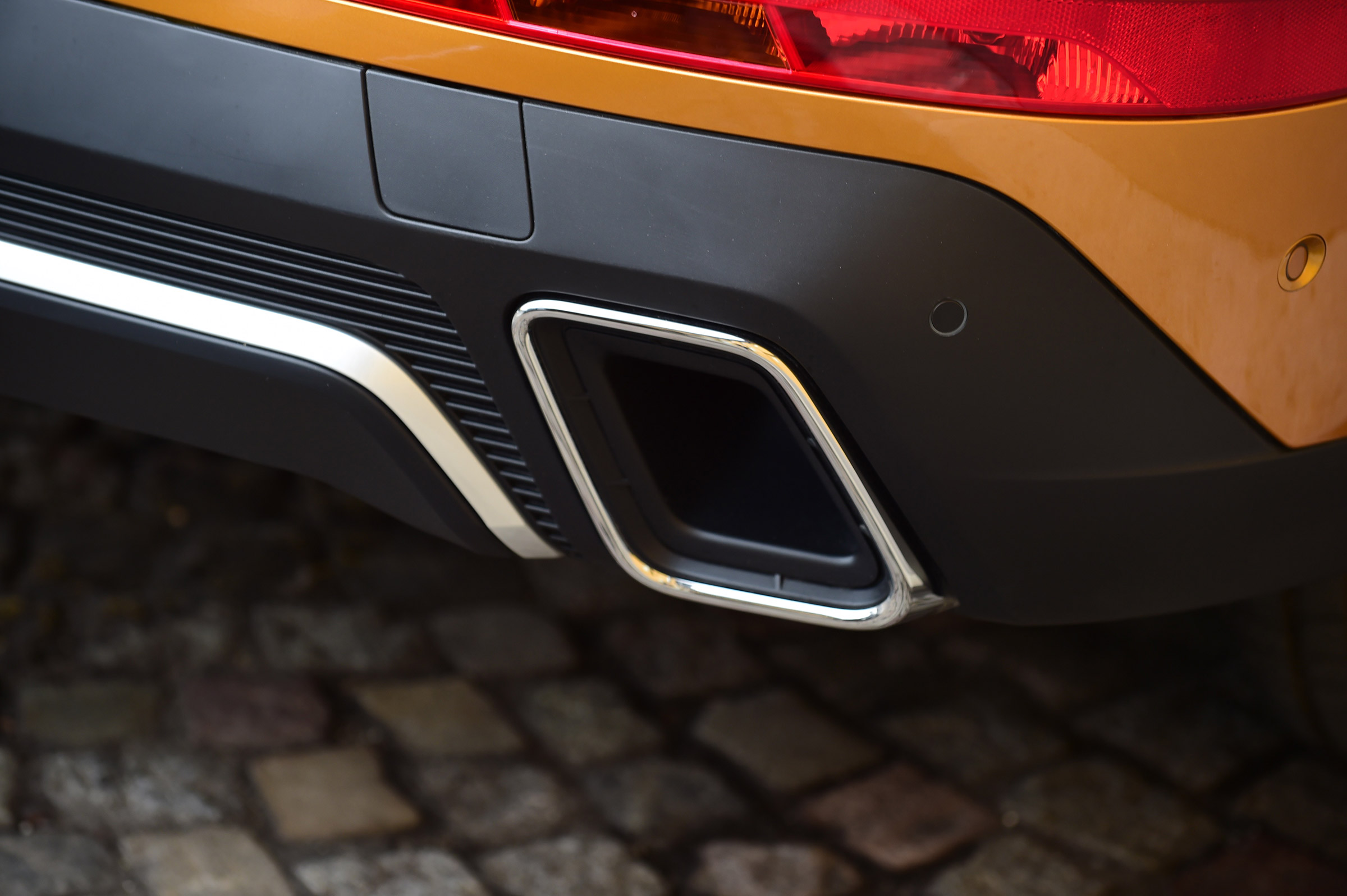 DS 7 Crossback - exhaust 