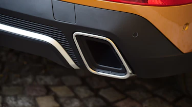DS 7 Crossback - exhaust