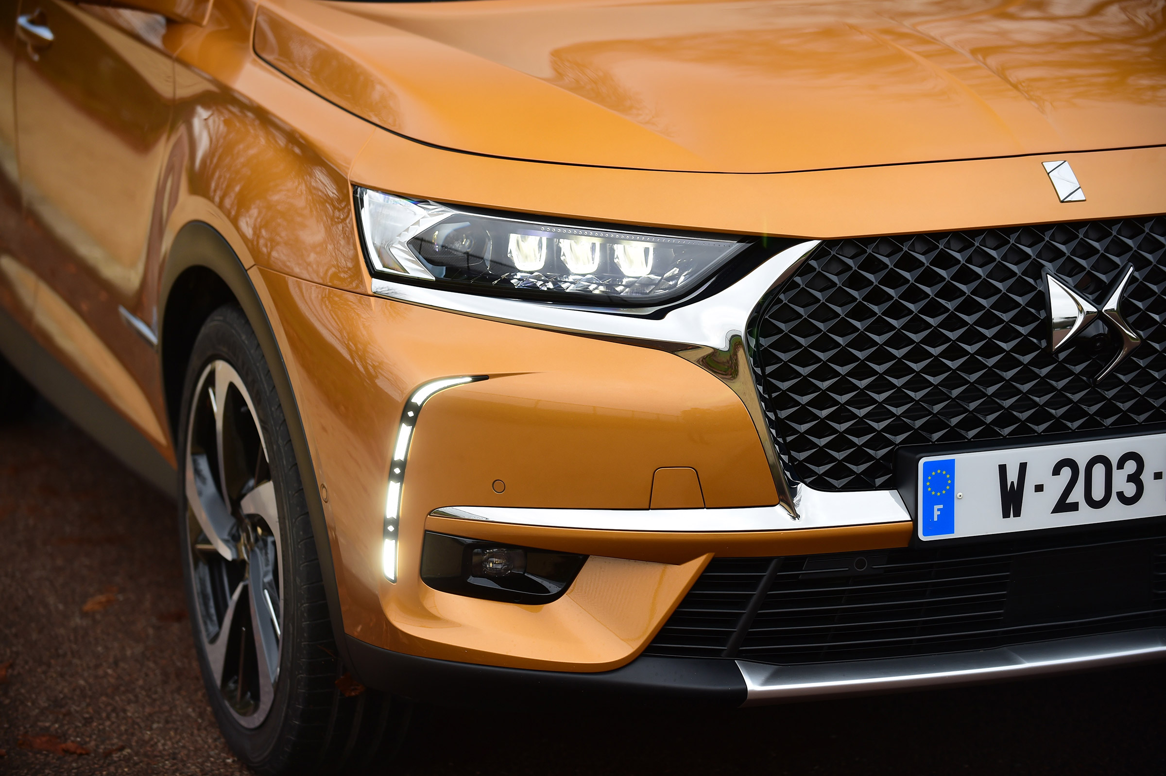 DS 7 Crossback - front detail
