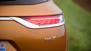 DS 7 Crossback - rear light
