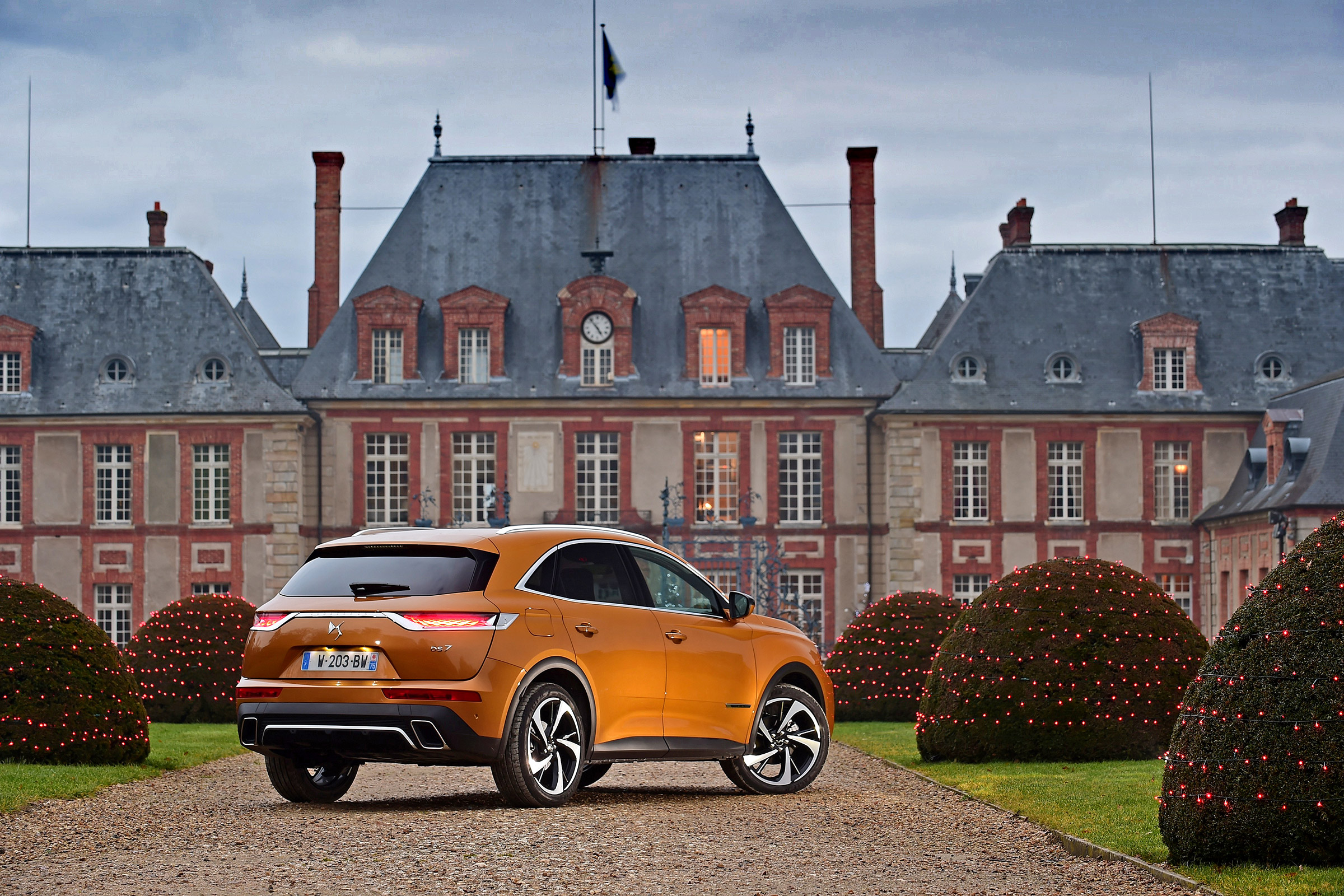 DS 7 Crossback - rear static