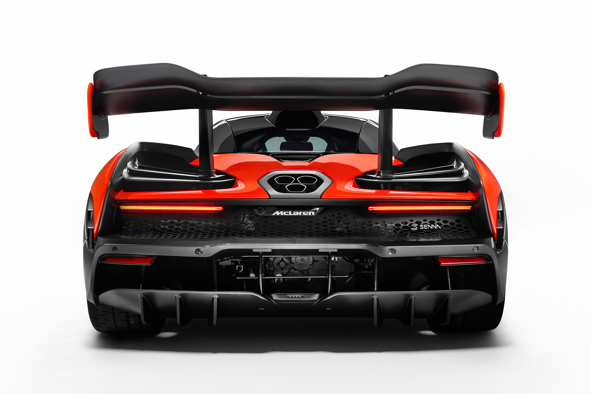 McLaren Senna - full rear