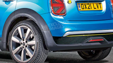 MINI baby SUV - front detail (watermarked)