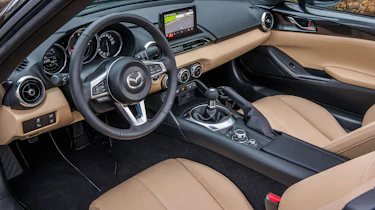 Mazda MX-5 Z-Sport - dash