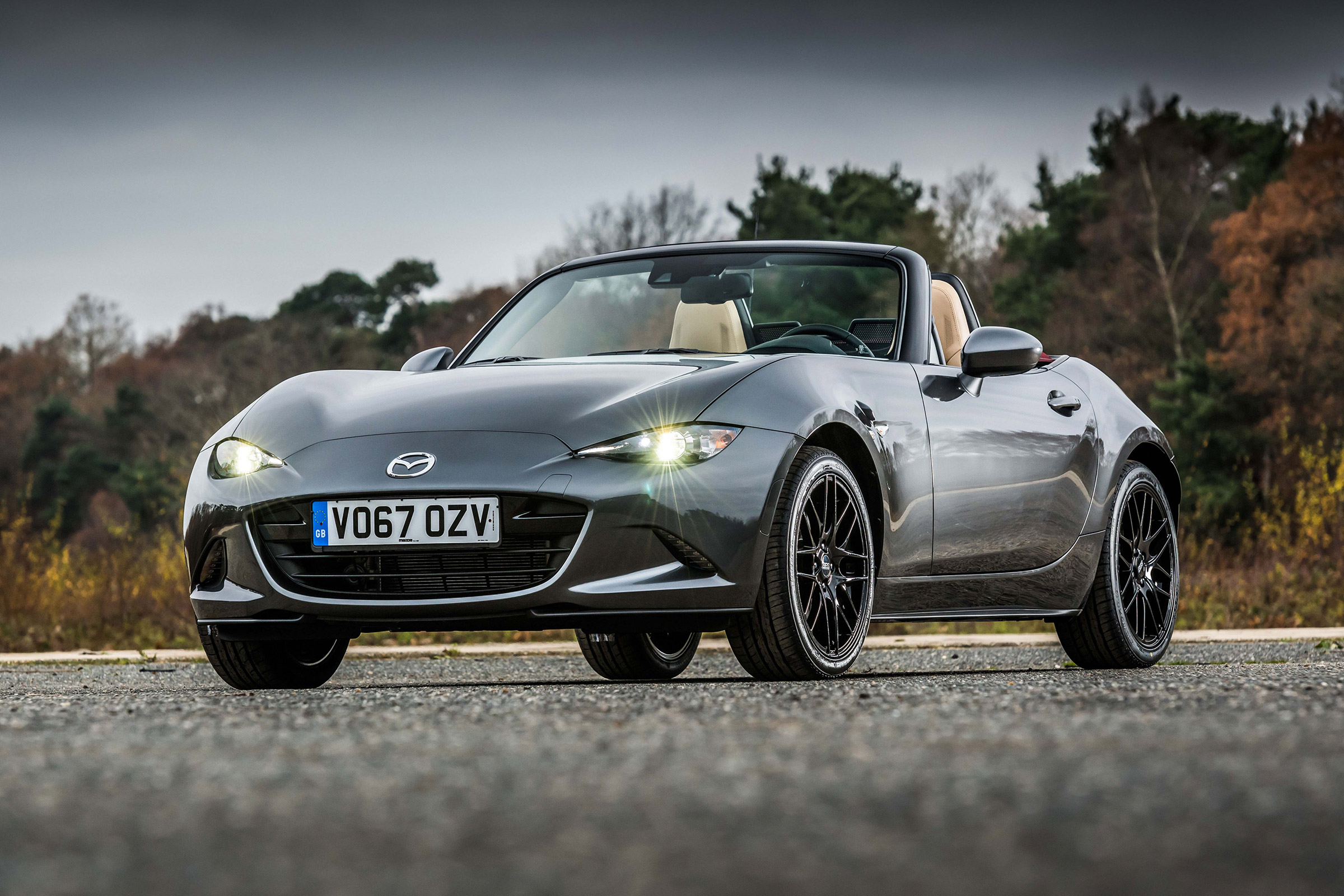 Mazda MX-5 Z-Sport - front static