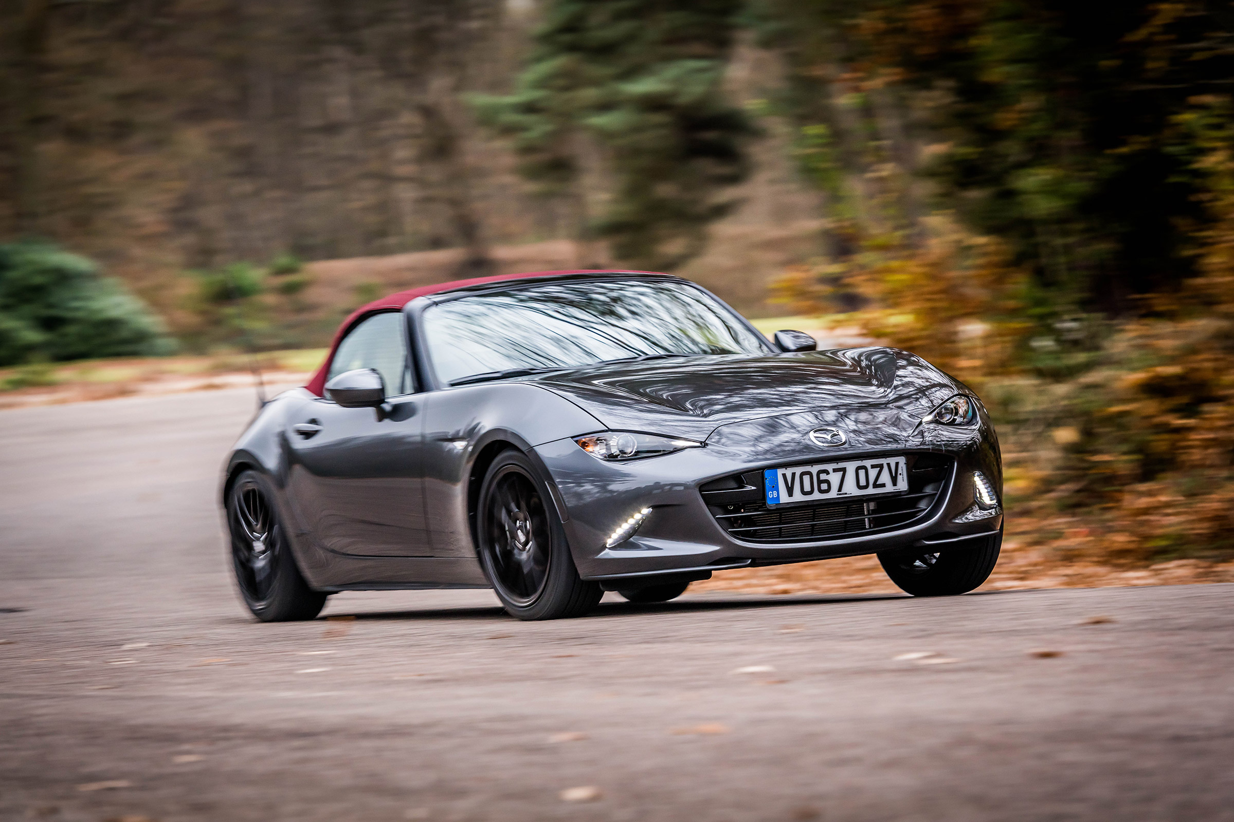 Mazda MX-5 Z-Sport - front cornering