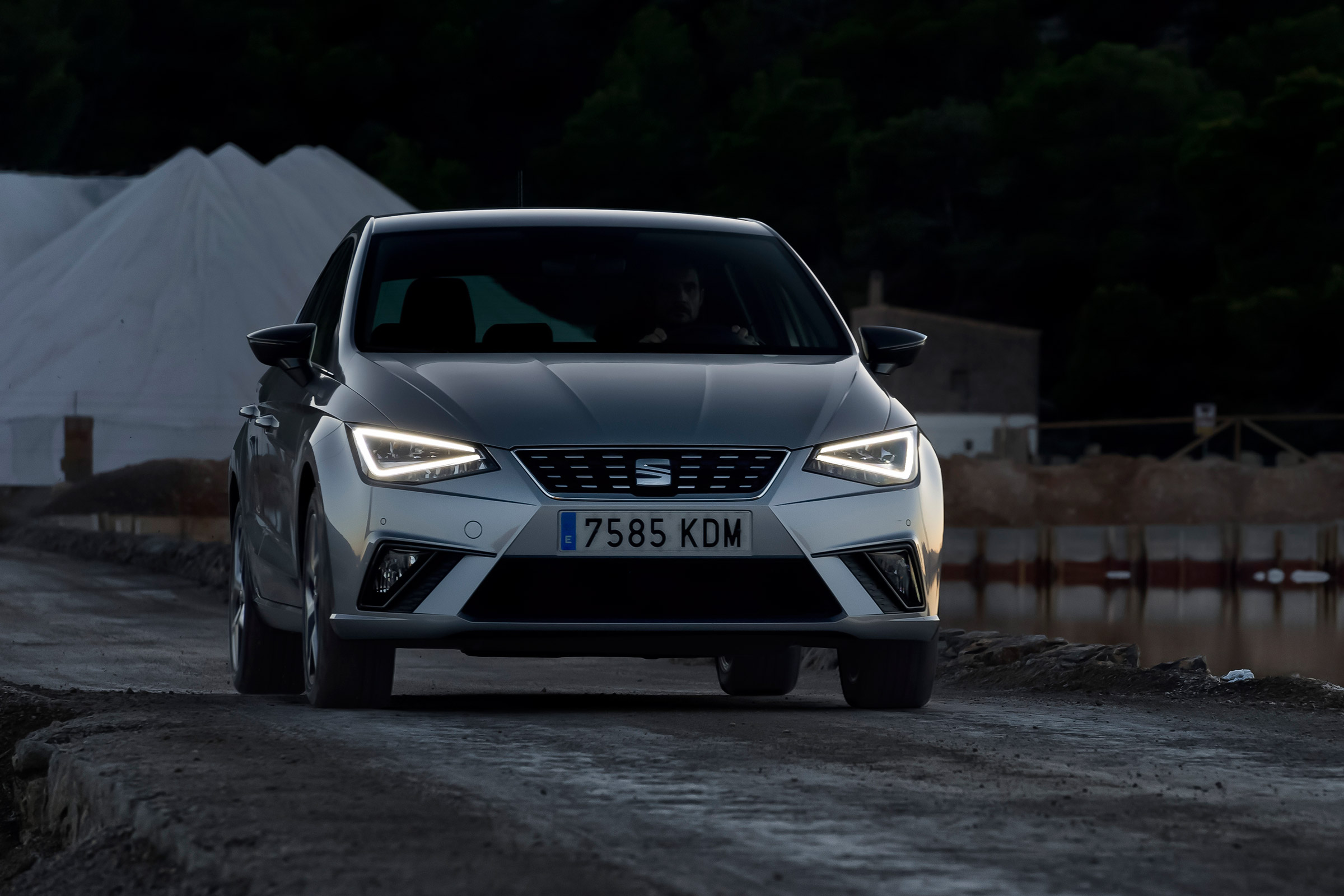 SEAT Ibiza diesel - front dusk