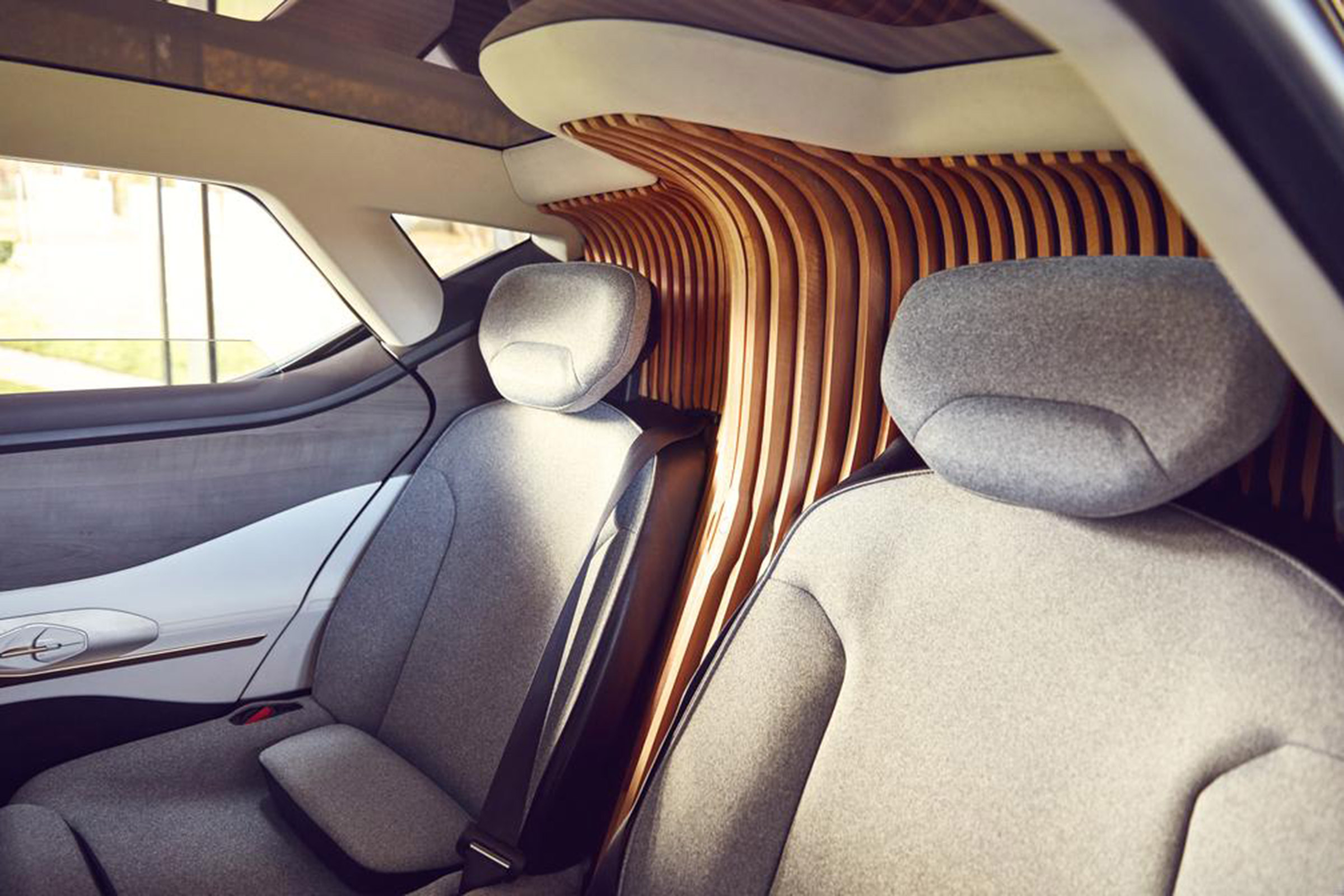 Renault Symbioz concept - rear seats detail