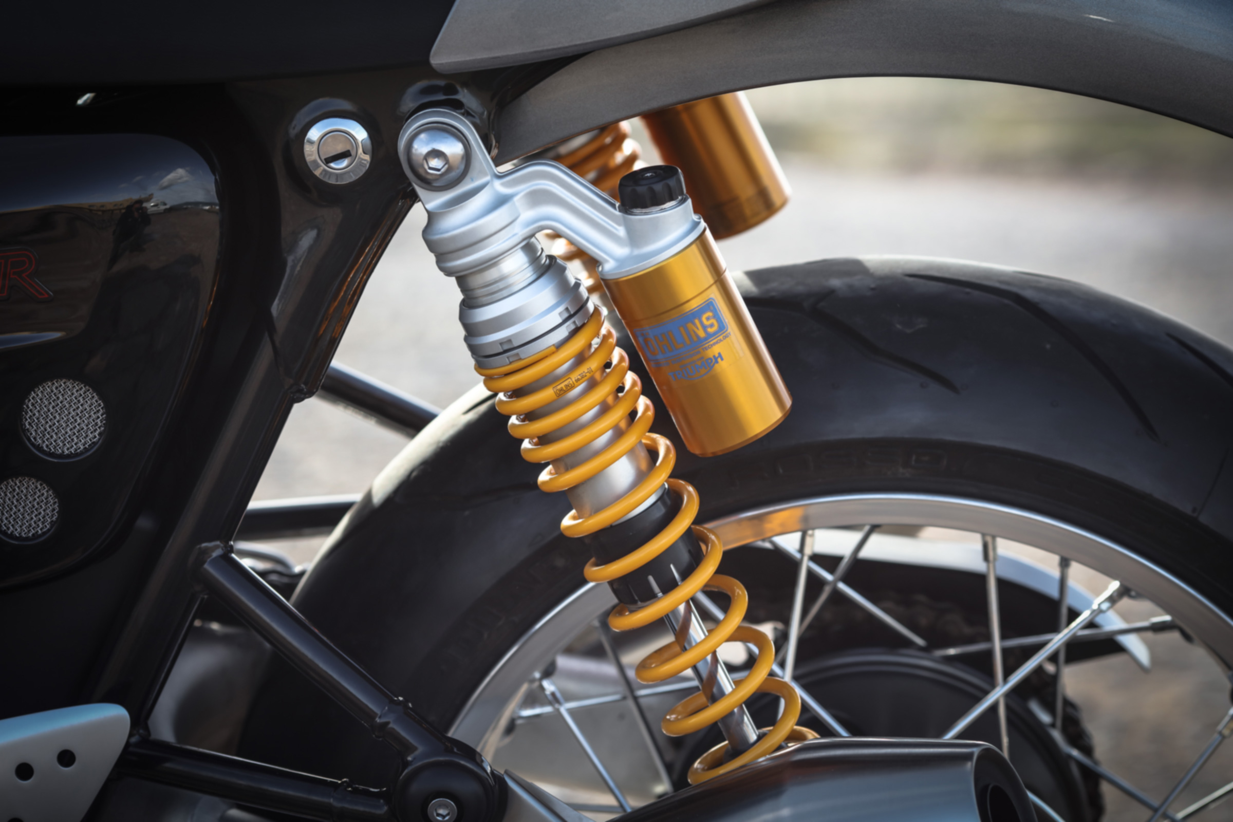 Triumph Thruxton R review - rear shocks