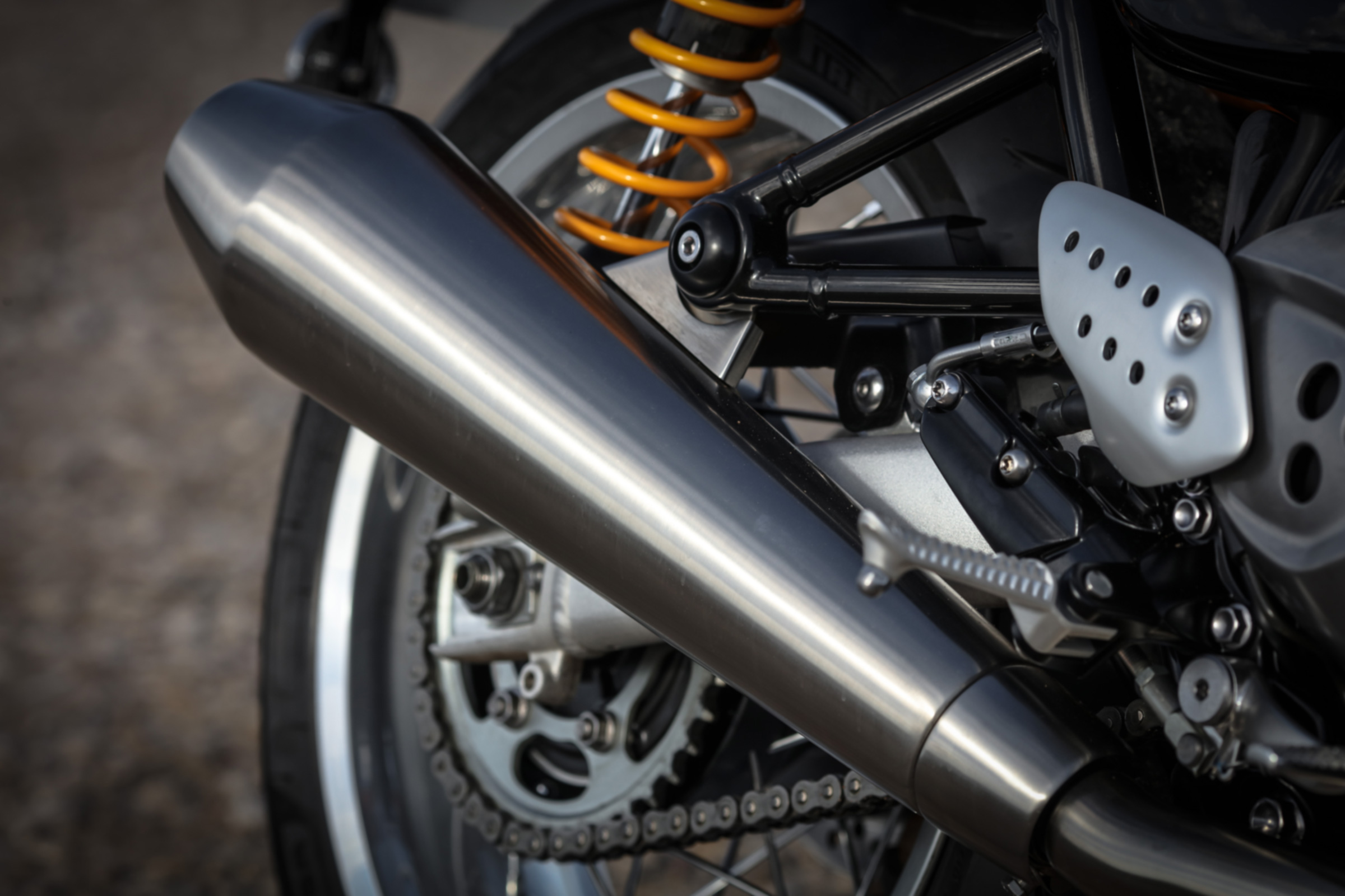 Triumph Thruxton R review - silencer