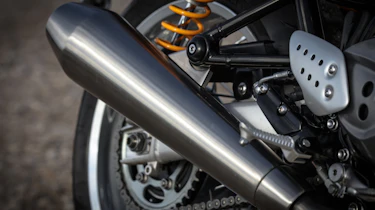 Triumph Thruxton R review - silencer