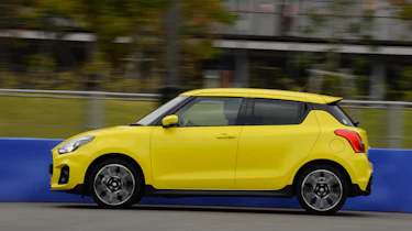 Suzuki Swift Sport - side