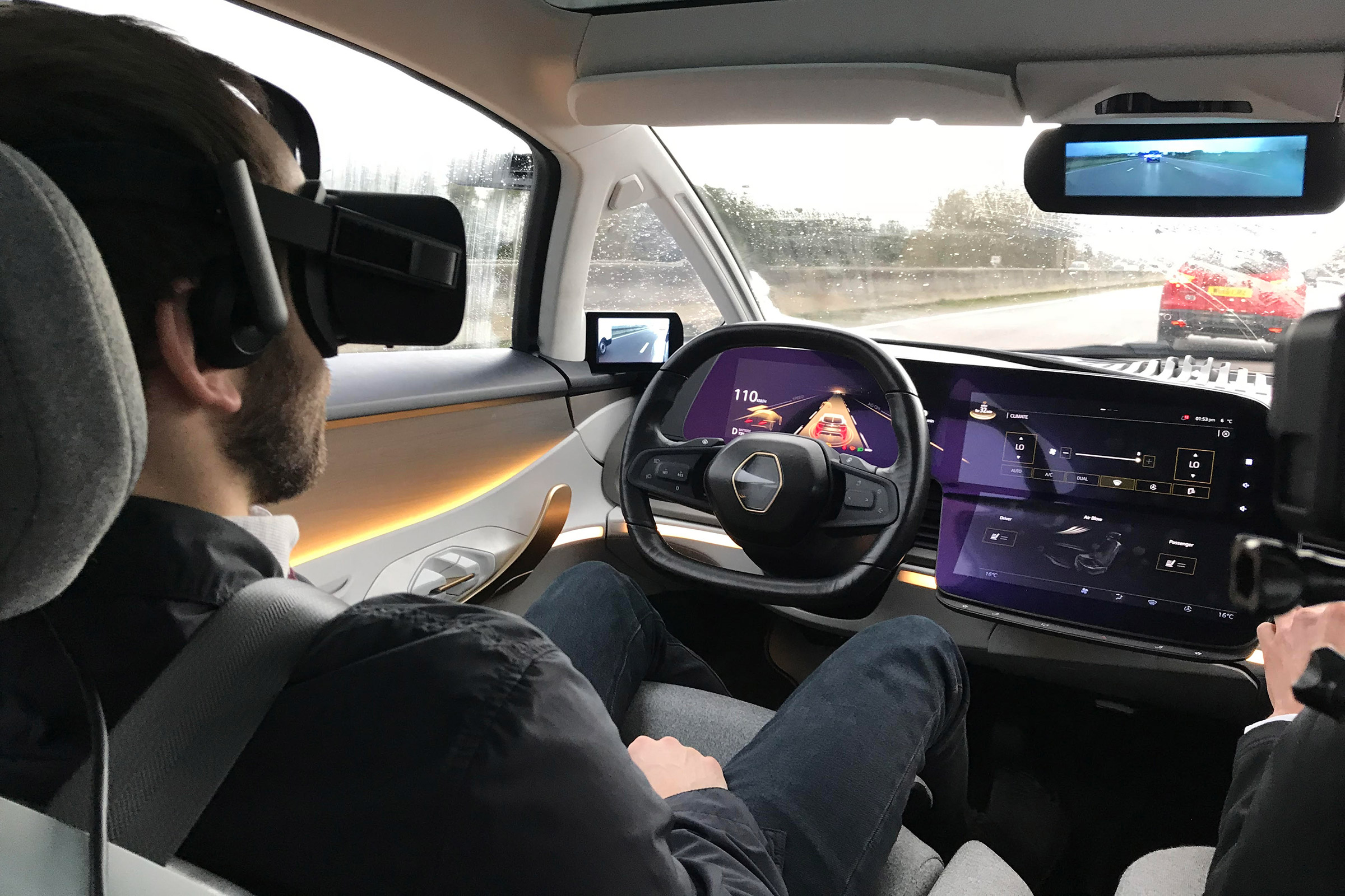 Renault Symbioz concept - Johnny Burn