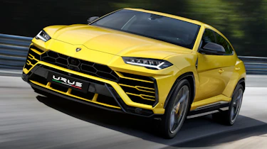 Lamborghini Urus - front on track