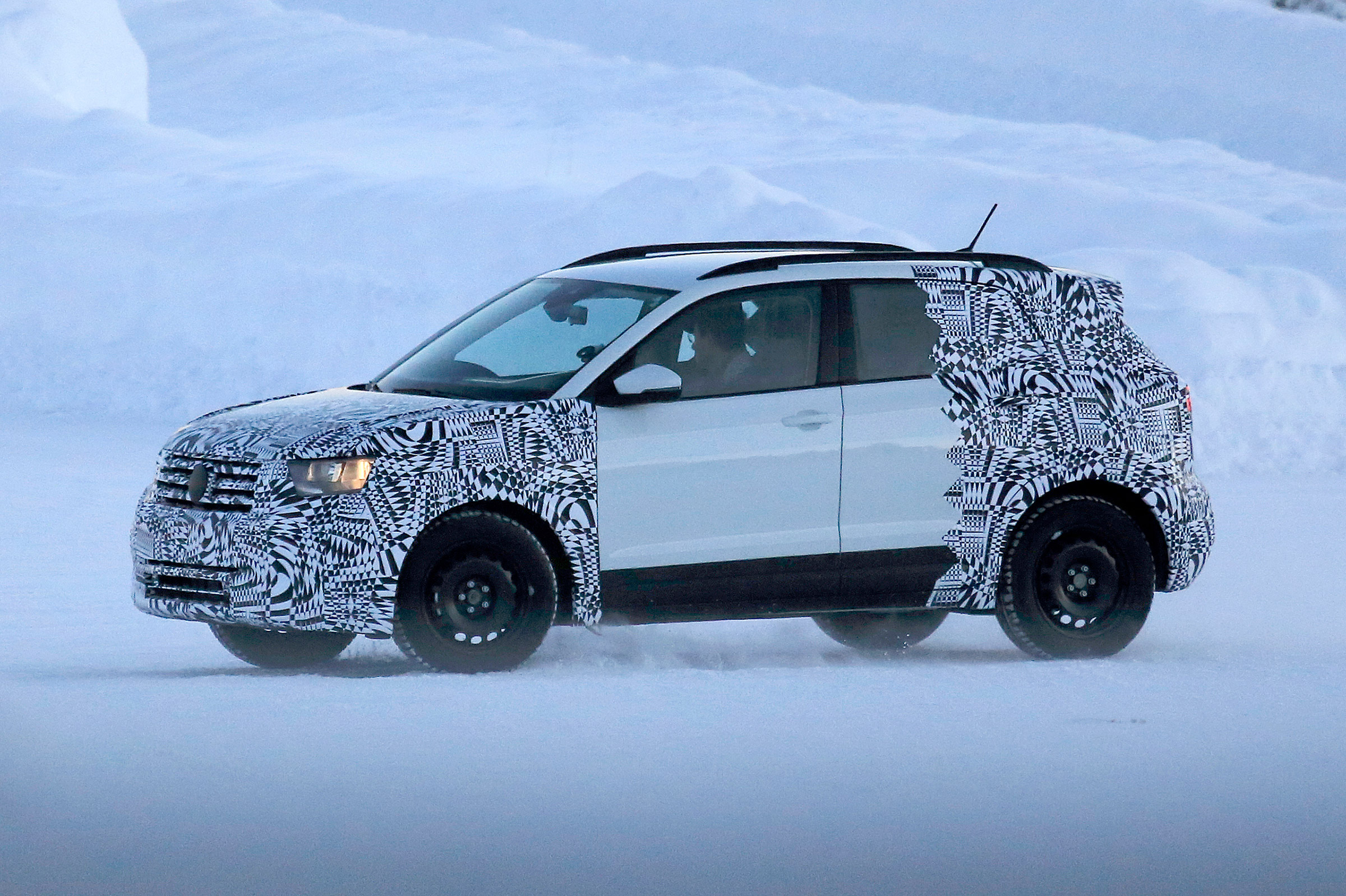 Volkswagen T-Cross - spy shot side