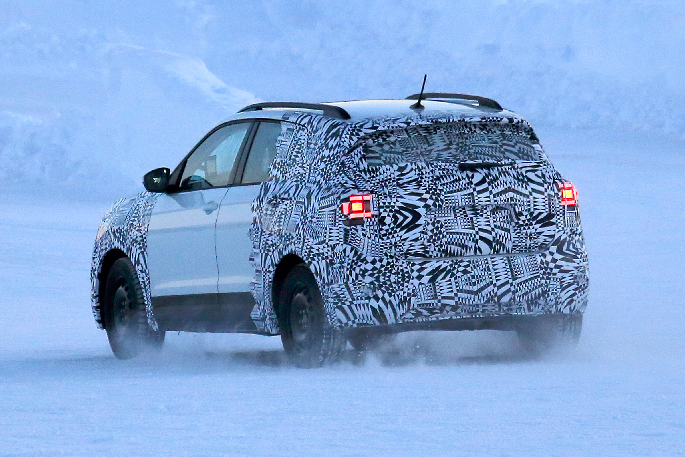 Volkswagen T-Cross - spy shot rear