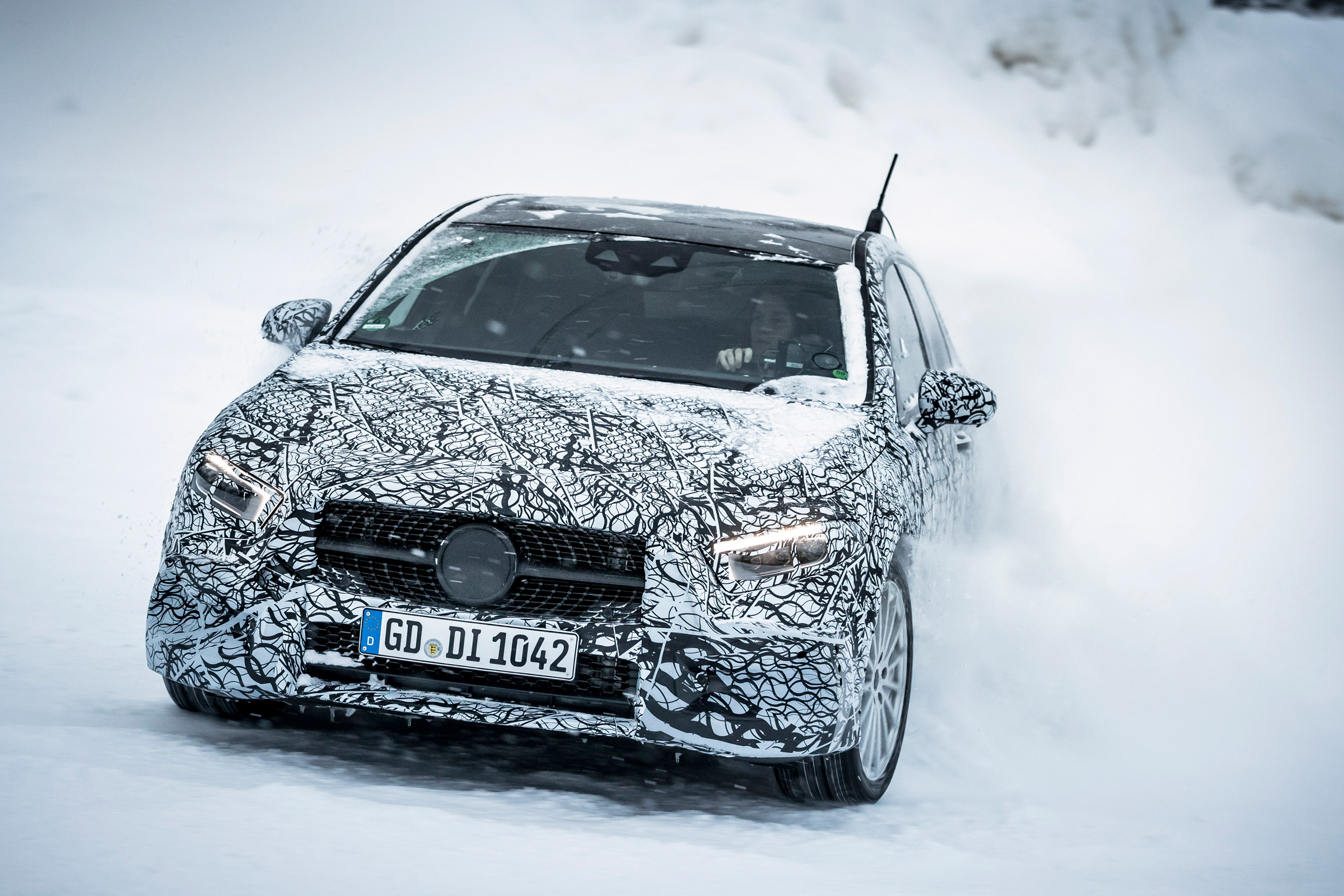 Mercedes A-Class 2018 ride lights