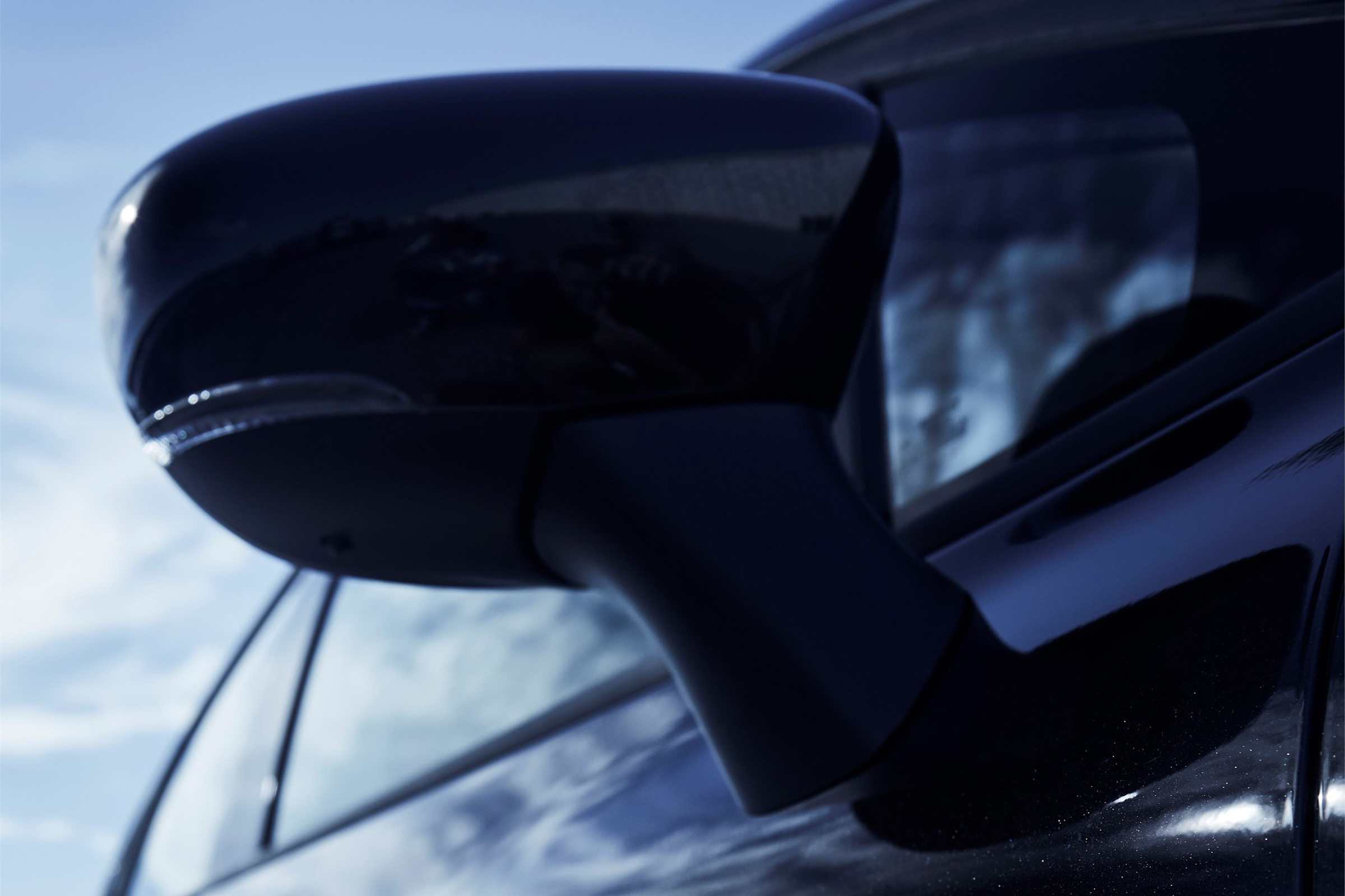 Renault Clio R.S.18 - mirror