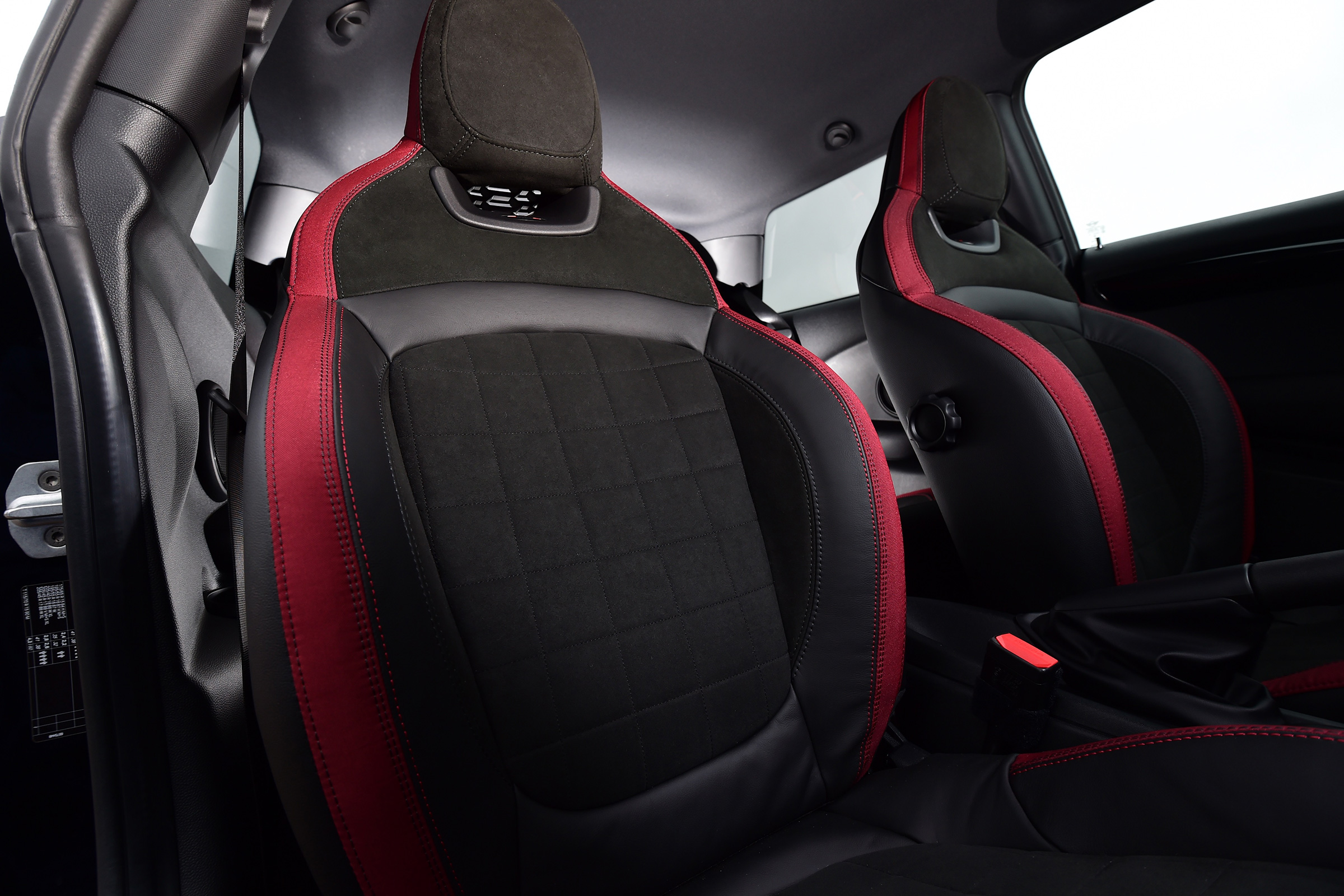 MINI 1499 GT - front seats