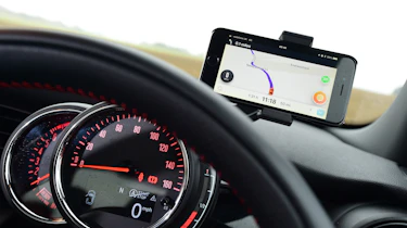 MINI 1499 GT - smartphone holder