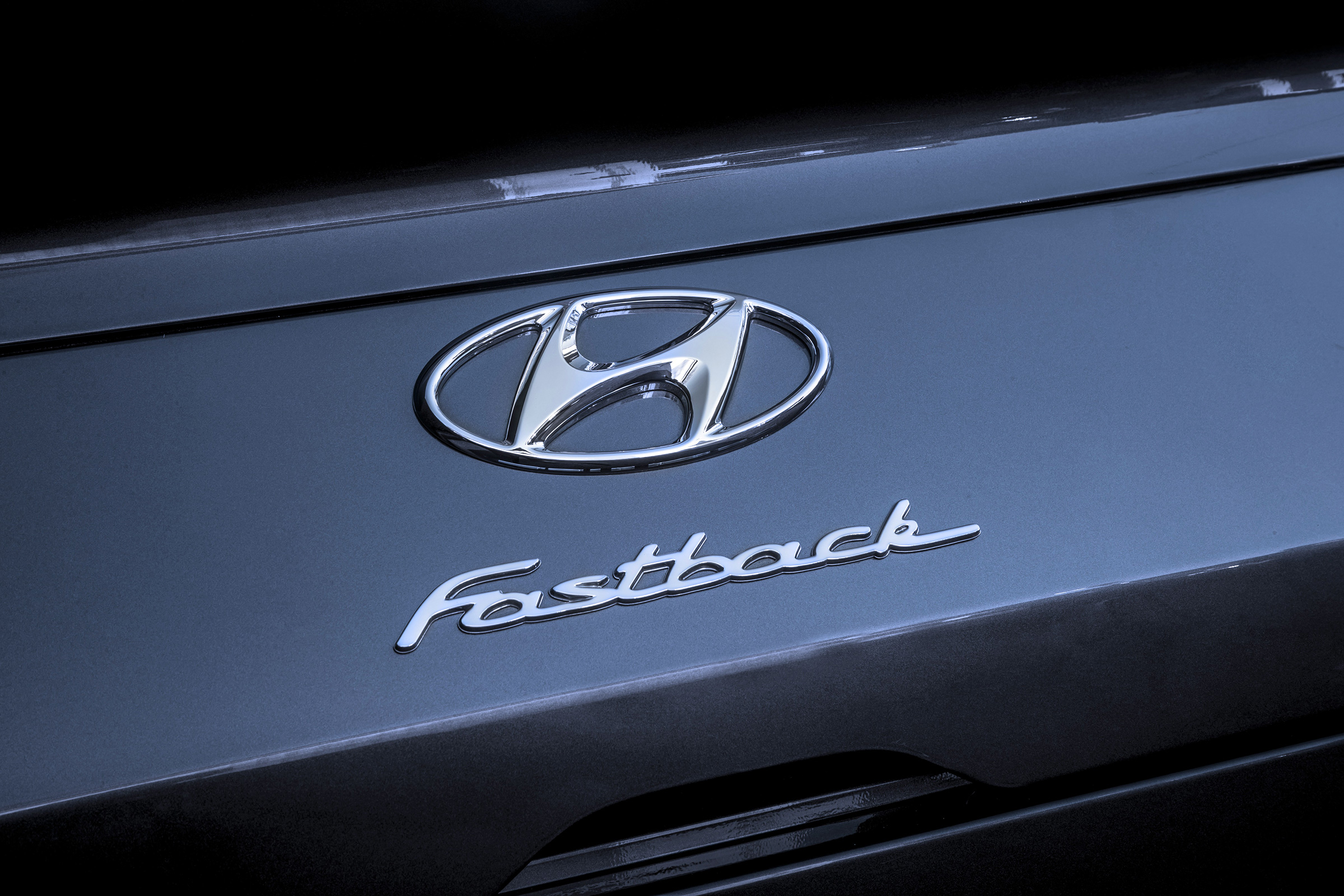 Hyundai i30 Fastback - logo