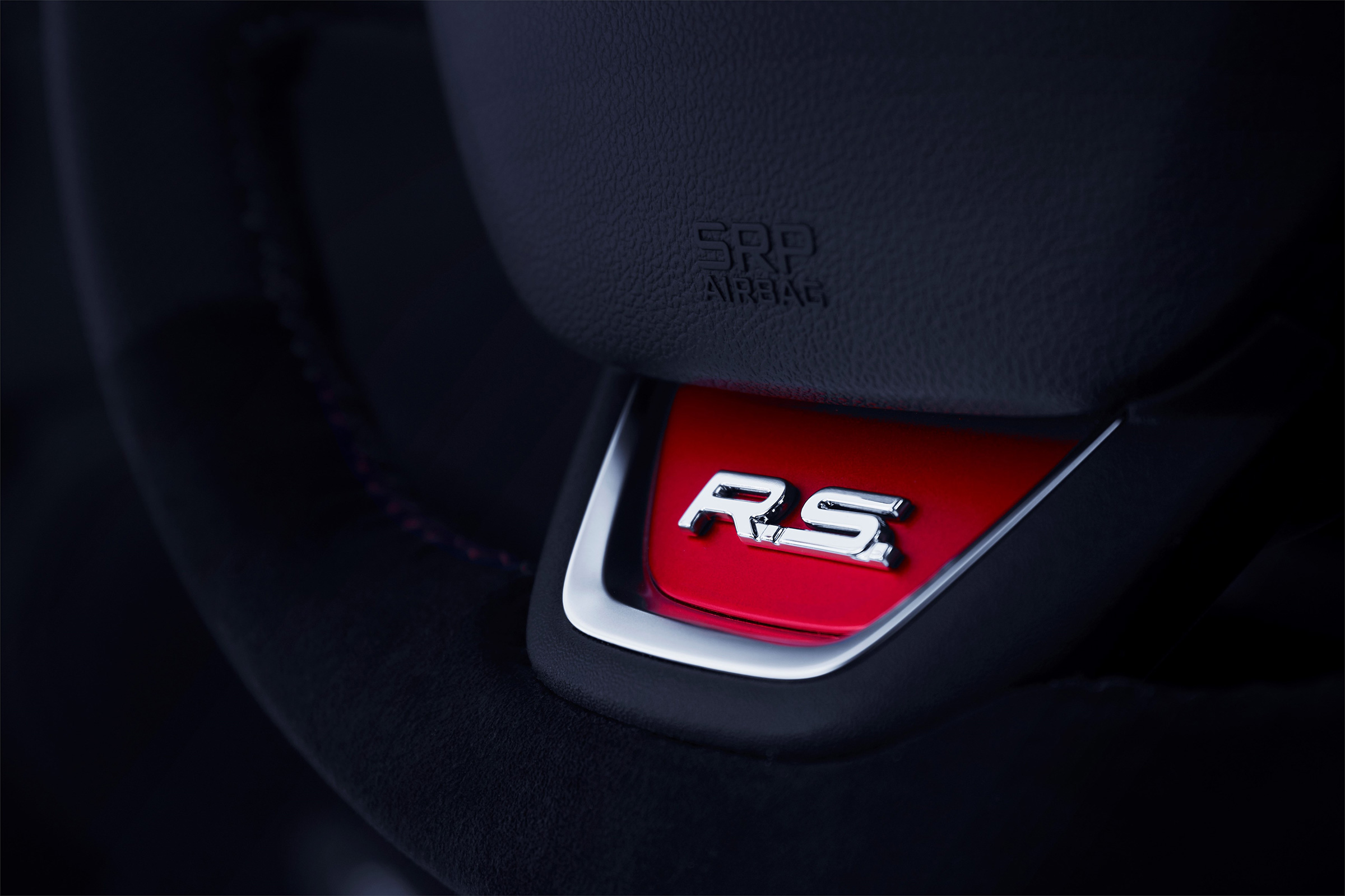 Renault Clio R.S.18 - badge