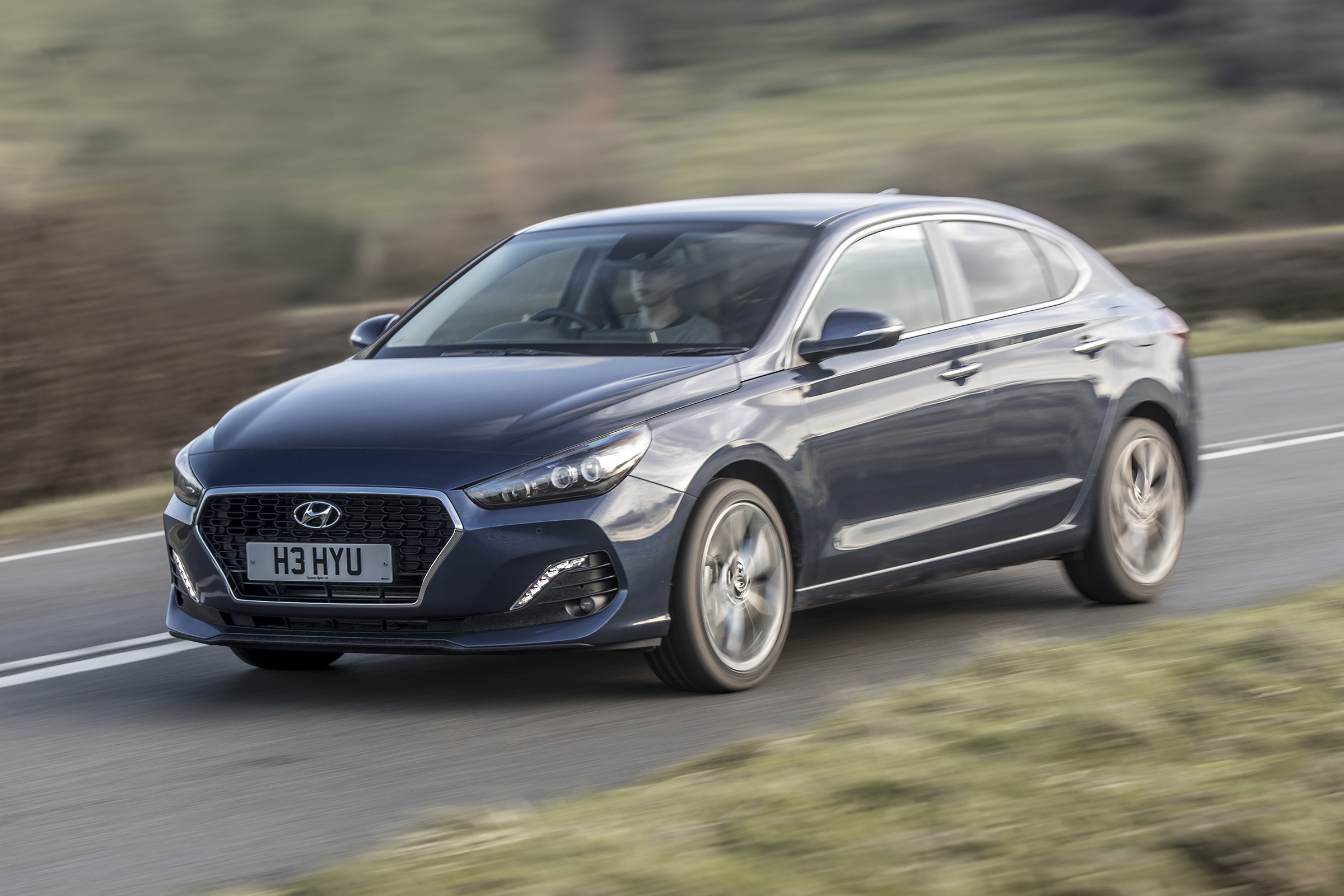 Hyundai i30 Fastback - front