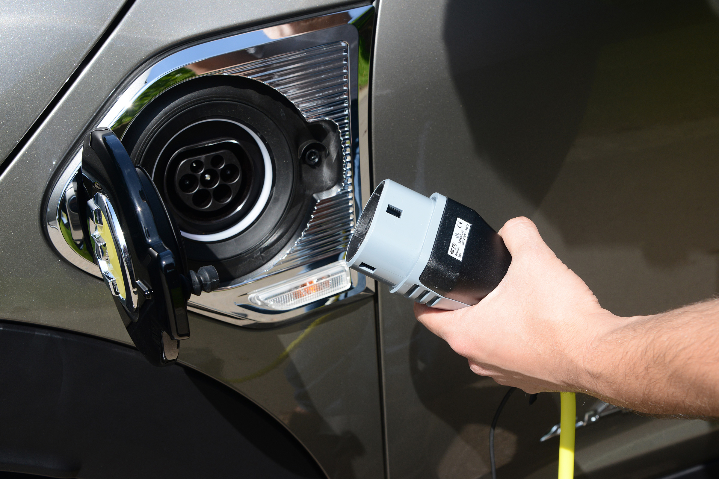 MINI Countryman PHEV - charging