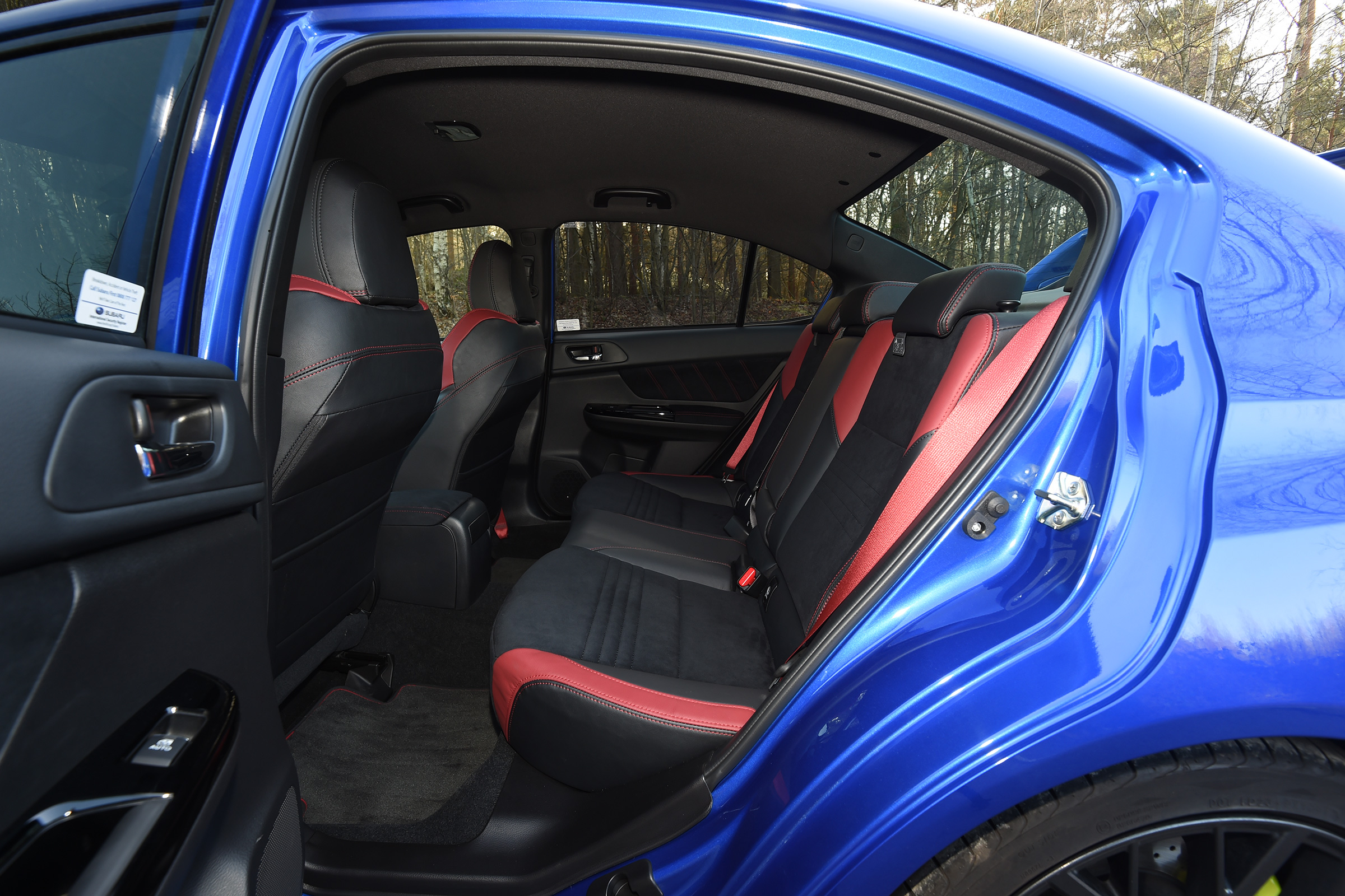 Subaru WRX STi Final Edition - back seats