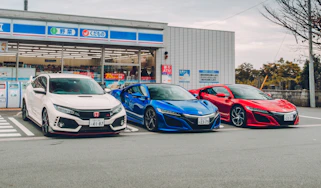 Honda Civic Type R and two NSXs