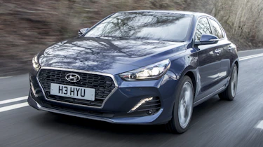 Hyundai i30 Fastback - front