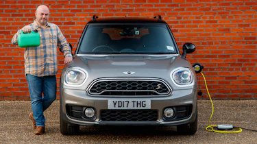 MINI Countryman PHEV - front