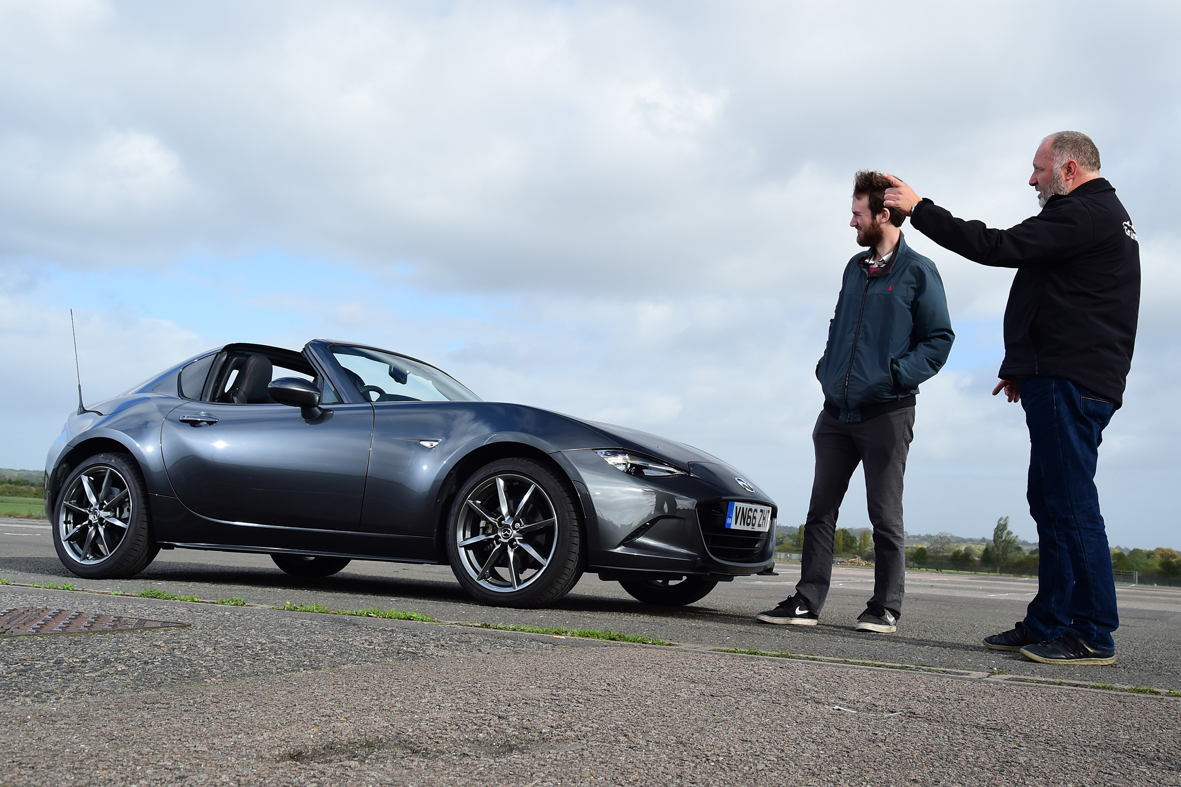 Mazda MX-5 RF - front