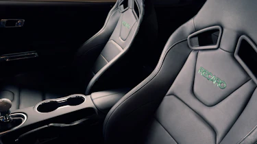 Ford Bullitt Mustang GT - seats